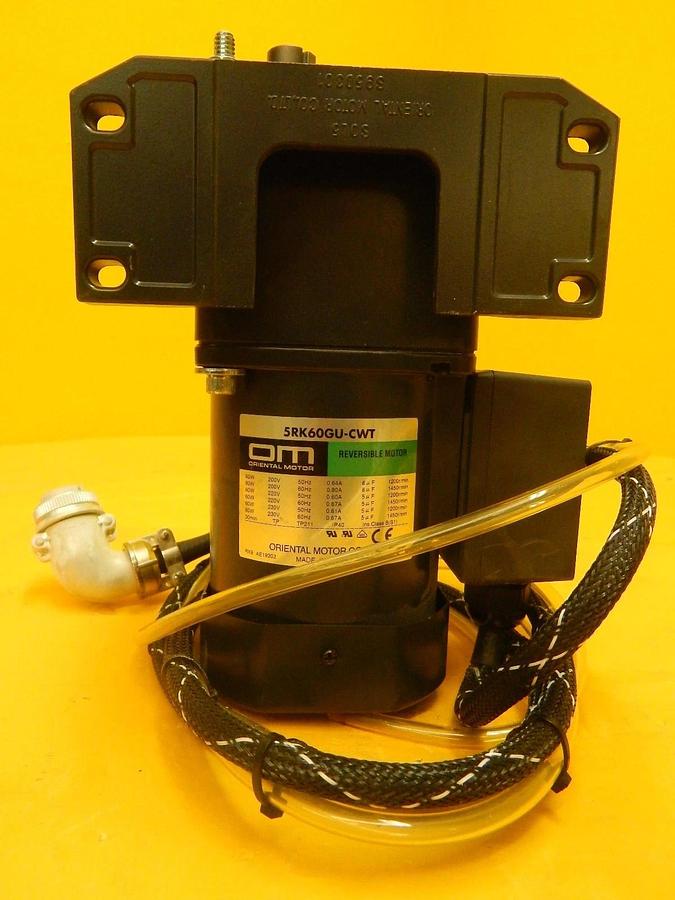 Used Oriental Motor 5RK60GU-CWT Reversible Motor Gear Head 5GU18KA Used Working