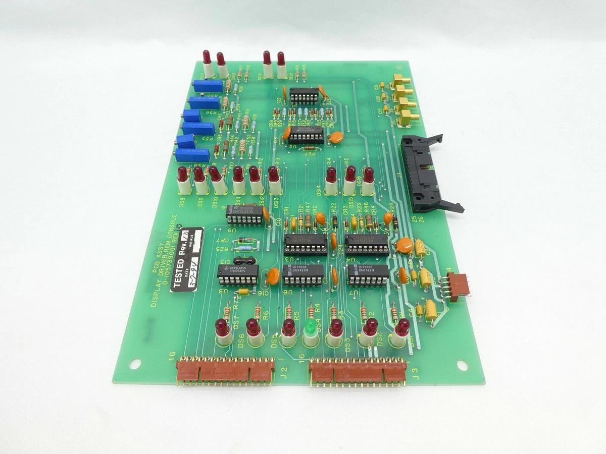 Used Varian Semiconductor VSEA D-105739001 Display Driver PCB REM Console Working