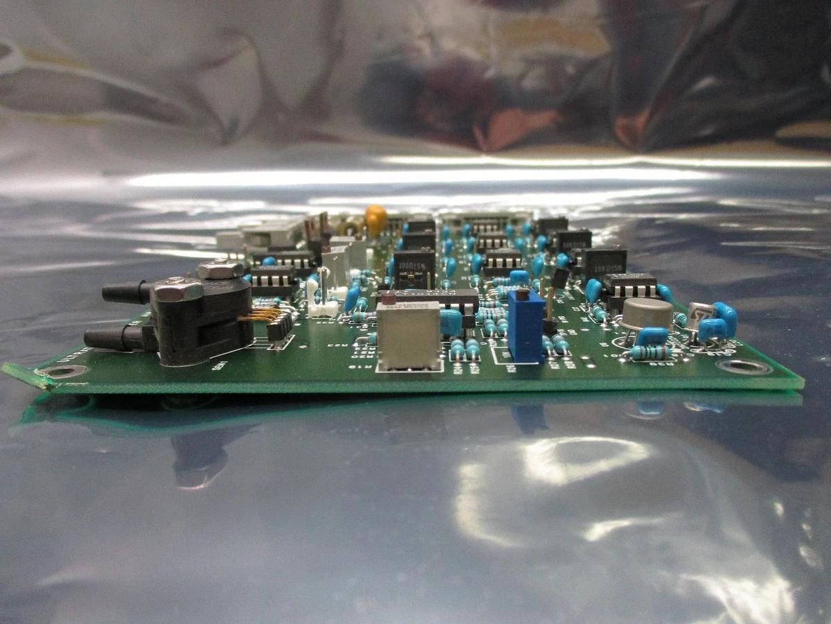 Used Ultratech Stepper 03-20-01420 Air Gauge Amplifier Board PCB 4700 Titan Used