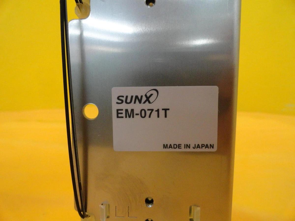 Used TEL Tokyo Electron Photoresist Reservoir Tank Sunx EM-071T Lithius Working