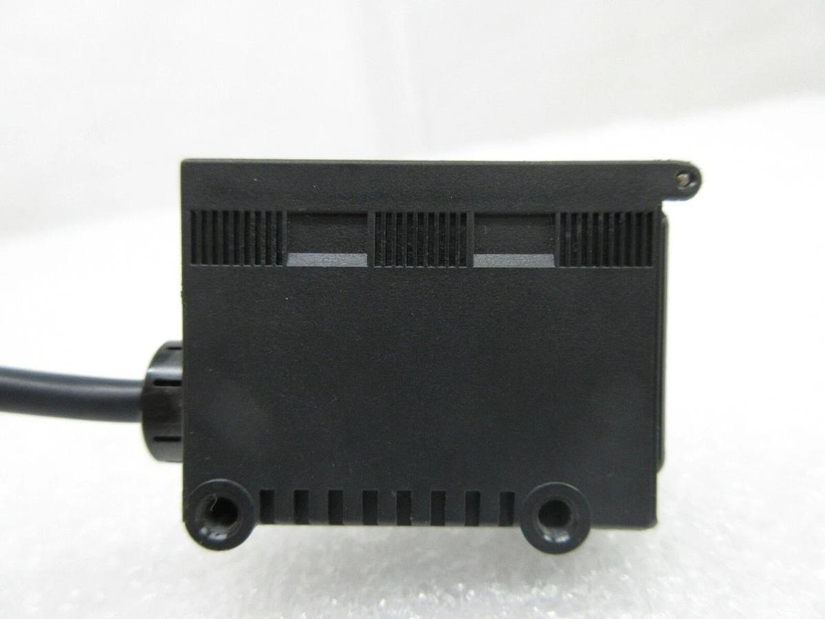 Used Omron E3G-L11 Distance-setting Photoelectric Sensor Reseller Lot of 4 Used