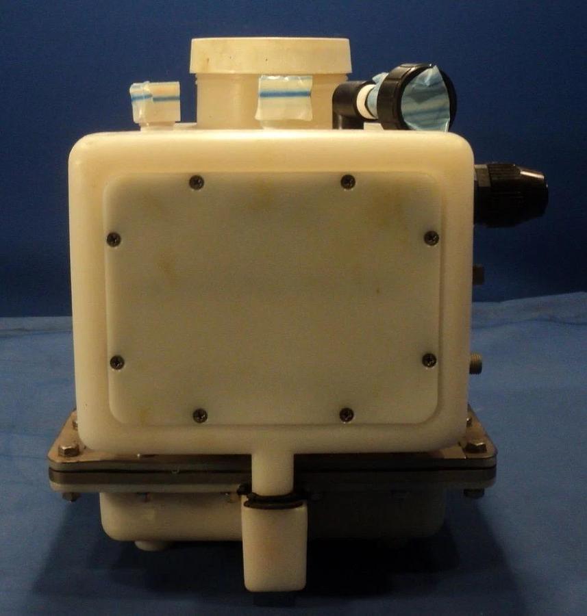 Used Noah Precision 2005 Tank Bath Fluid Temperature Controller SVG Discolored Used