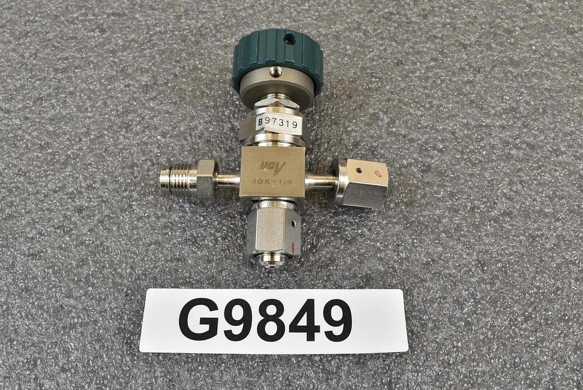 Used Motoyama B97321 3-Way Manual Valve 1/4 inch