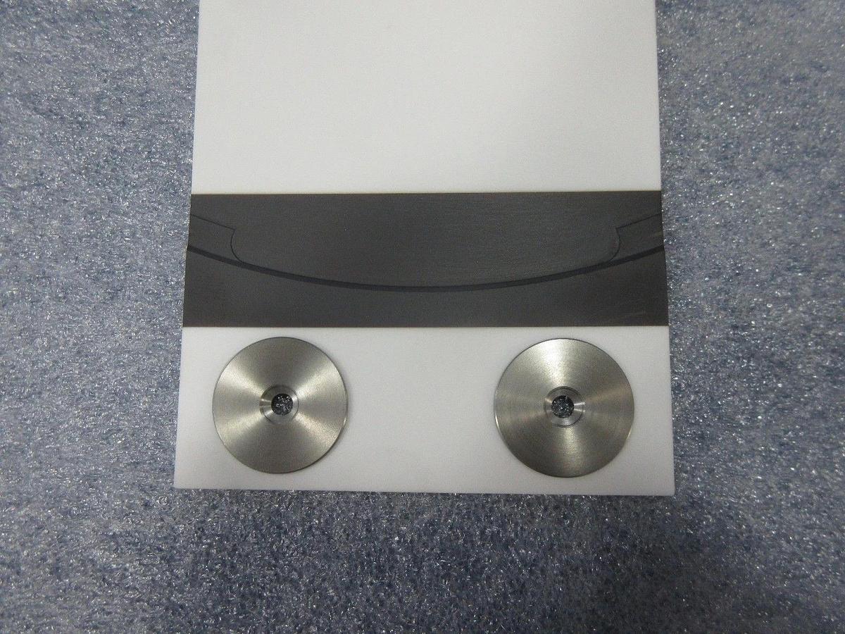 Used Kokusai Electric Tweezer End Effector Zestone DD-1203V Used Working