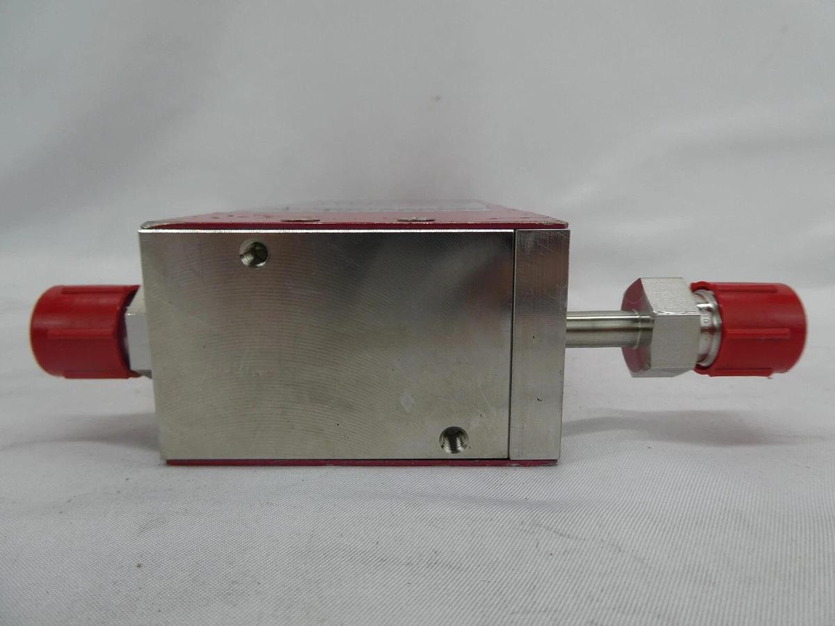 Used Horiba STEC SEC-Z11DWM, SEC-Z12DWM Mass Flow Controller MFC N2 Reseller Lot of 7