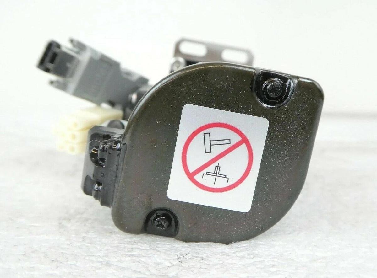 Used Yaskawa Electric SGMAH-A5A1A6C Reseller Lot of 6 Nikon NSR FX-601F Working Spare