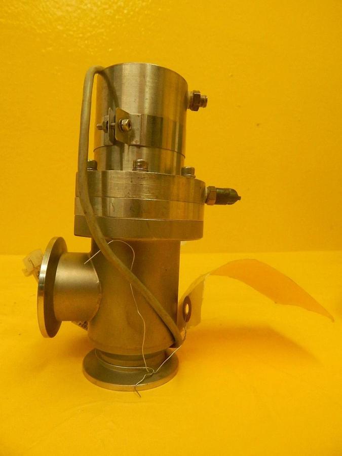 Used Koganei Right Angle Pneumatic Valve N.O. Stainless NW40 Sensor CS3B Used Working