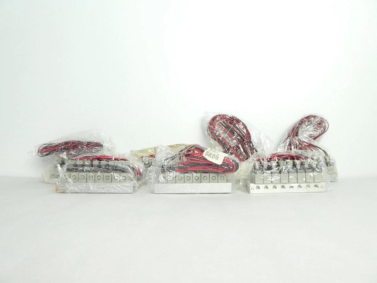 SMC US2141 8 Station Pneumatic Manifold ASM 4621304-0001 Lot of 7 New Surplus
