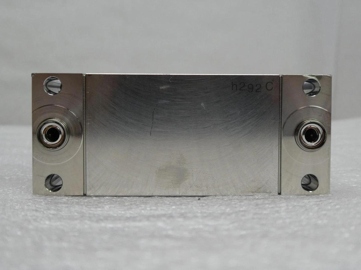 Used Aera TC FC-985CT-BF Mass Flow Controller MFC FC-985C 20 SCCM O2 Used Working