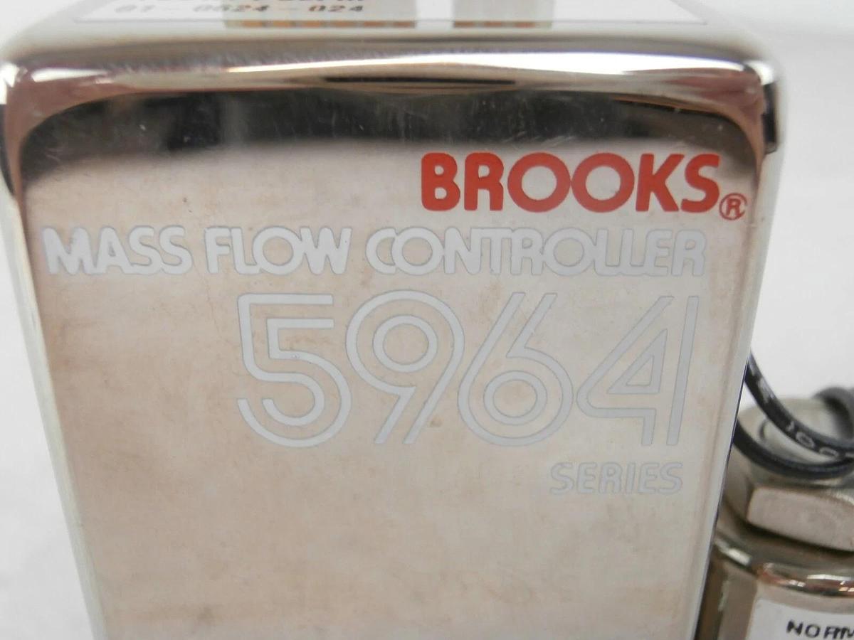 Used Brooks 5964C2MAHU5KA Mass Flow Controller MFC Novellus 22-10517-01 Working Spare