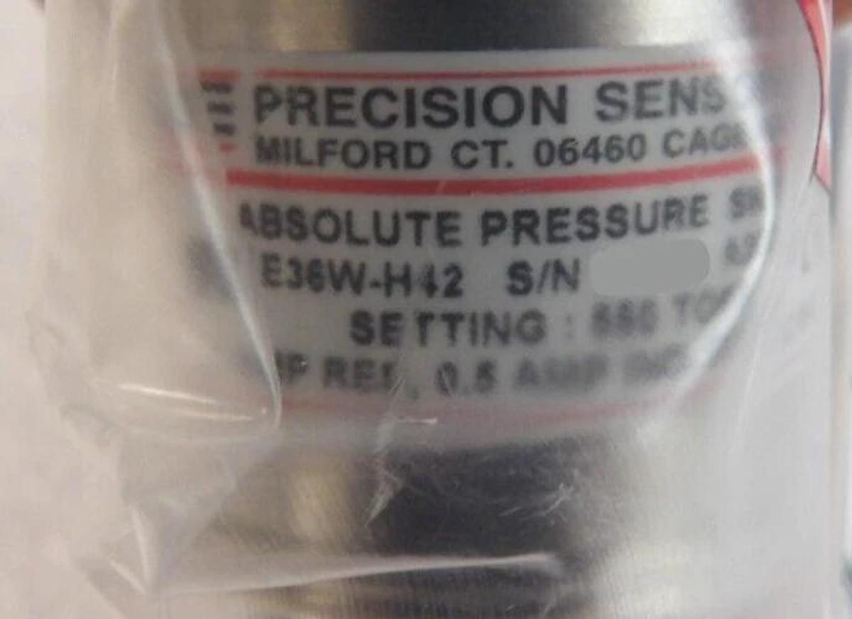 UE Precision Sensor E36W-H42 Pressure Switch AMAT 1270-01701 Lot of 2 New
