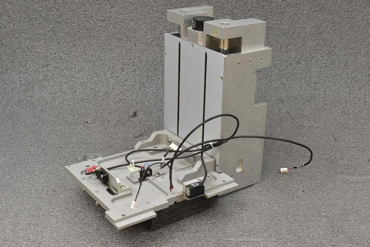 Used Bio-Rad Y7603203 Elevator Module KLH A-10 200mm Quaestor Q7 Spare Surplus