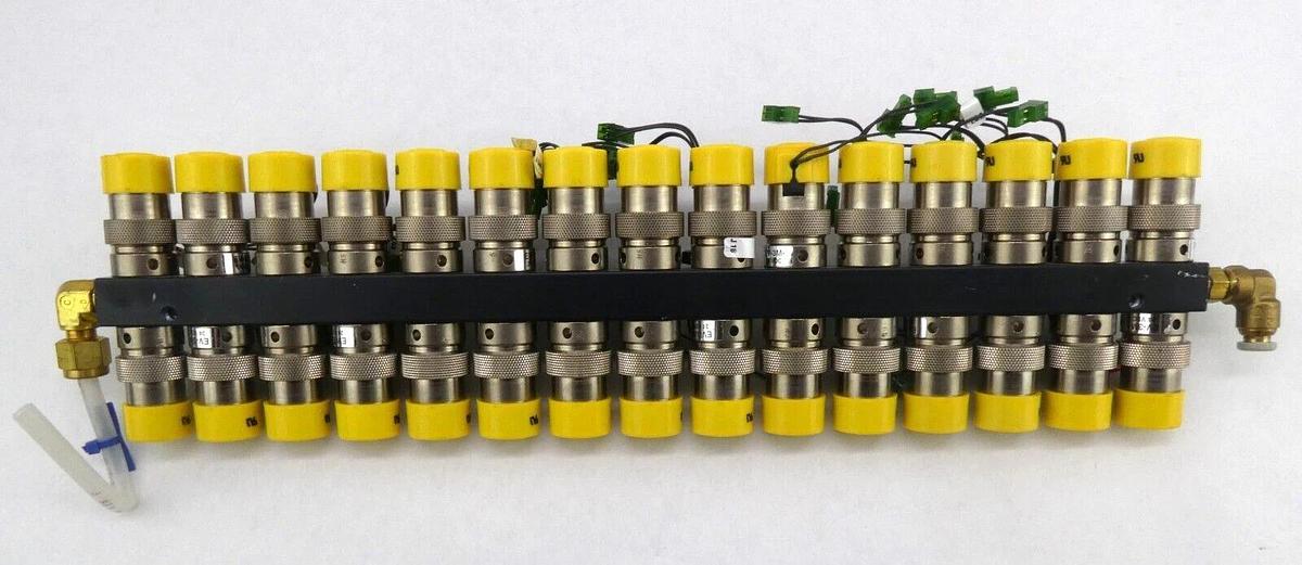 Used AMAT Applied Materials 0190-13071 30 Station EV Valve P5000 Manifold Working