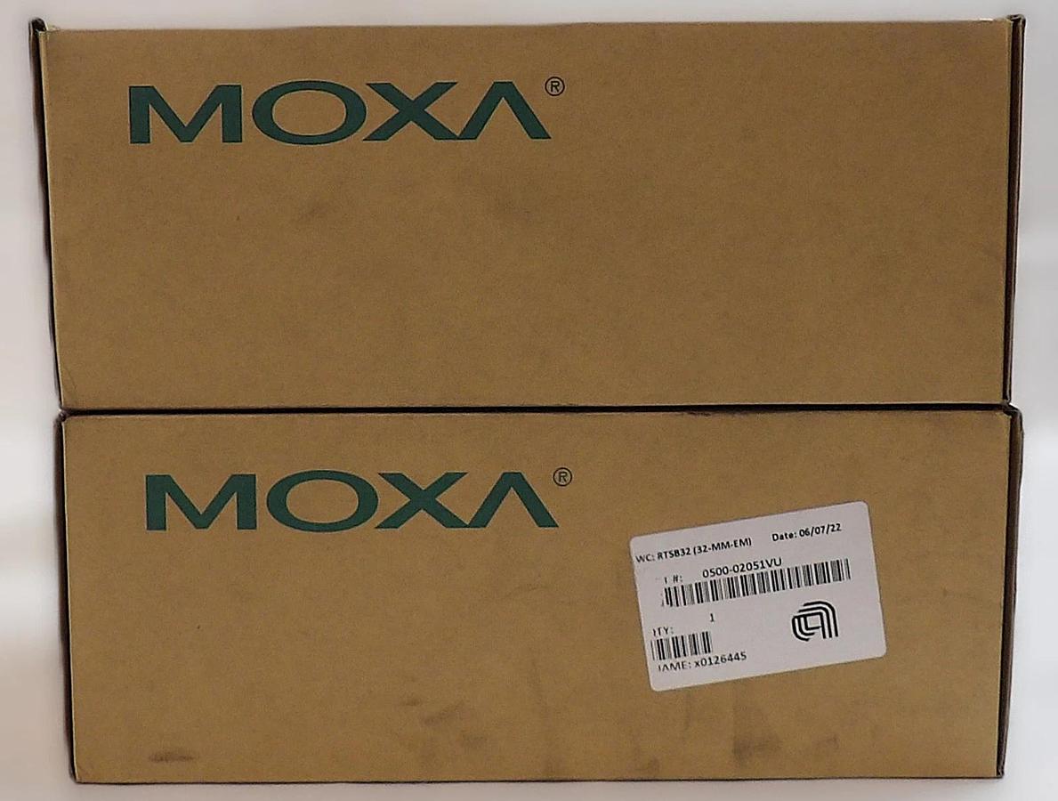 Moxa 3093091000012 8-Port Serial Device Server Nport Lot of 2 New