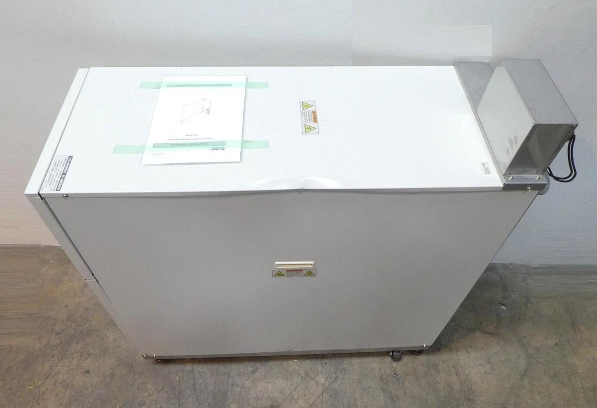 Used HRZ008-L SMC INR-496-005 Recirculating Thermo Chiller Dented Working Surplus