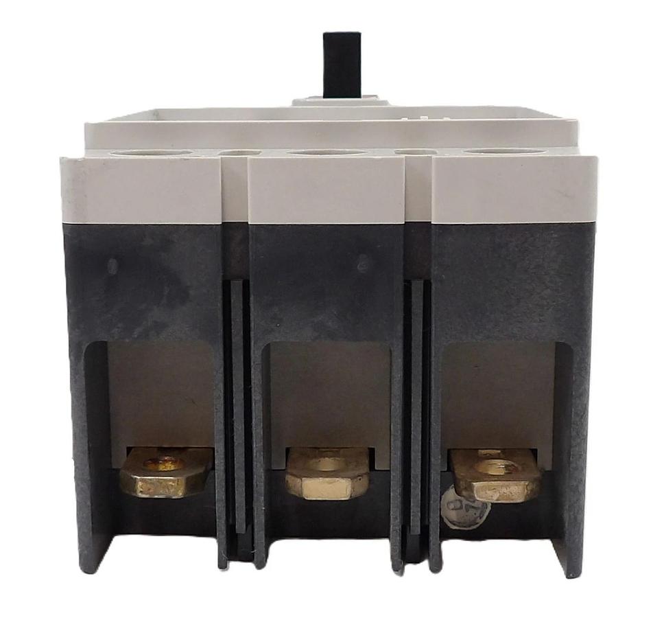 Used Eaton JGH3250NN 3 Pole Industrial Circuit Breaker ELJBN3250W Lot of 2 Working