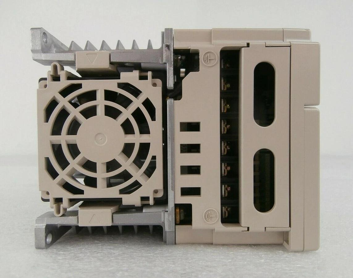 Used Yaskawa Electric CIMR-V7AA21P5 Inverter Drive VS Mini V7 Nikon NSR System Spare