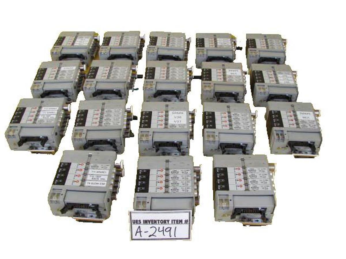 Used CKD N3S010 Solenoid Valve Manifold N4S0-T50 0.2-0.7MPa 12VDC Lot of 18 Working