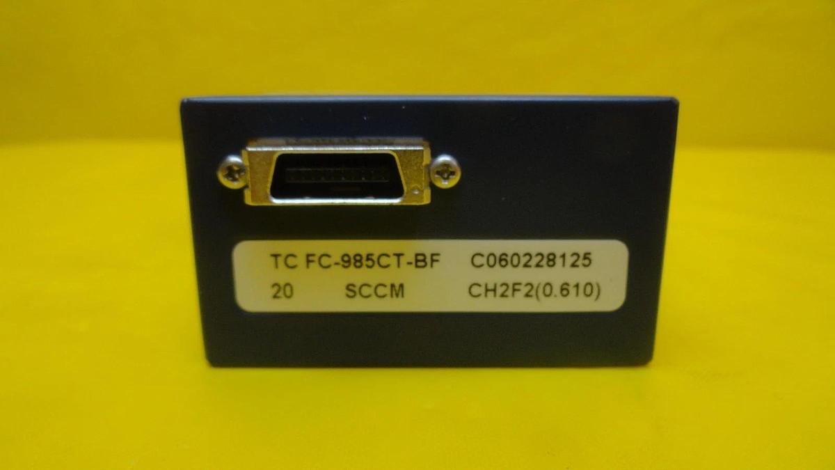 Used Aera TC FC-985CT-BF Mass Flow Controller MFC FC-985C 20 SCCM CH2F2(0.610) Used