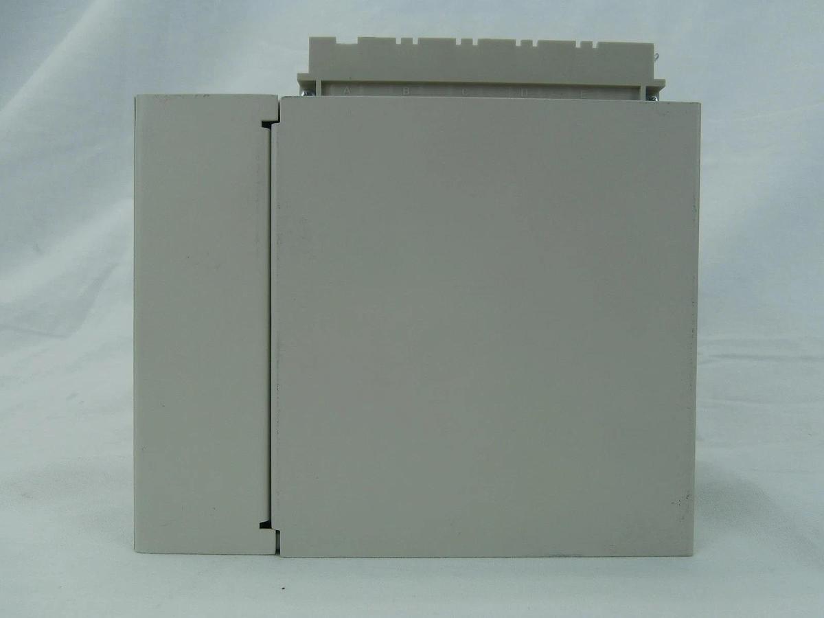 Used SCP Santa Clara Plastics 3270171G MCS Auxiliary Relay Unit 6952164J Used Working