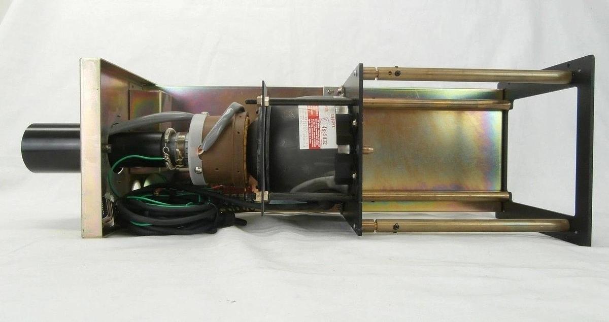 Used JEOL SM-45020 Cathode Ray Tube Toshiba E2665PFA JSM-6400F SEM Used Working