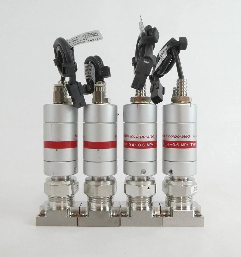 Used Fujikin 507082 507081 Diaphragm Valve 316L-P Lot of 12 Working Surplus