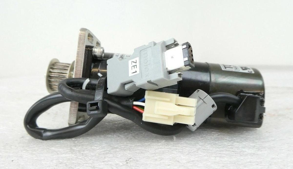 Used Yaskawa Electric SGMAH-A5A1A6C Reseller Lot of 6 Nikon NSR FX-601F Working Spare