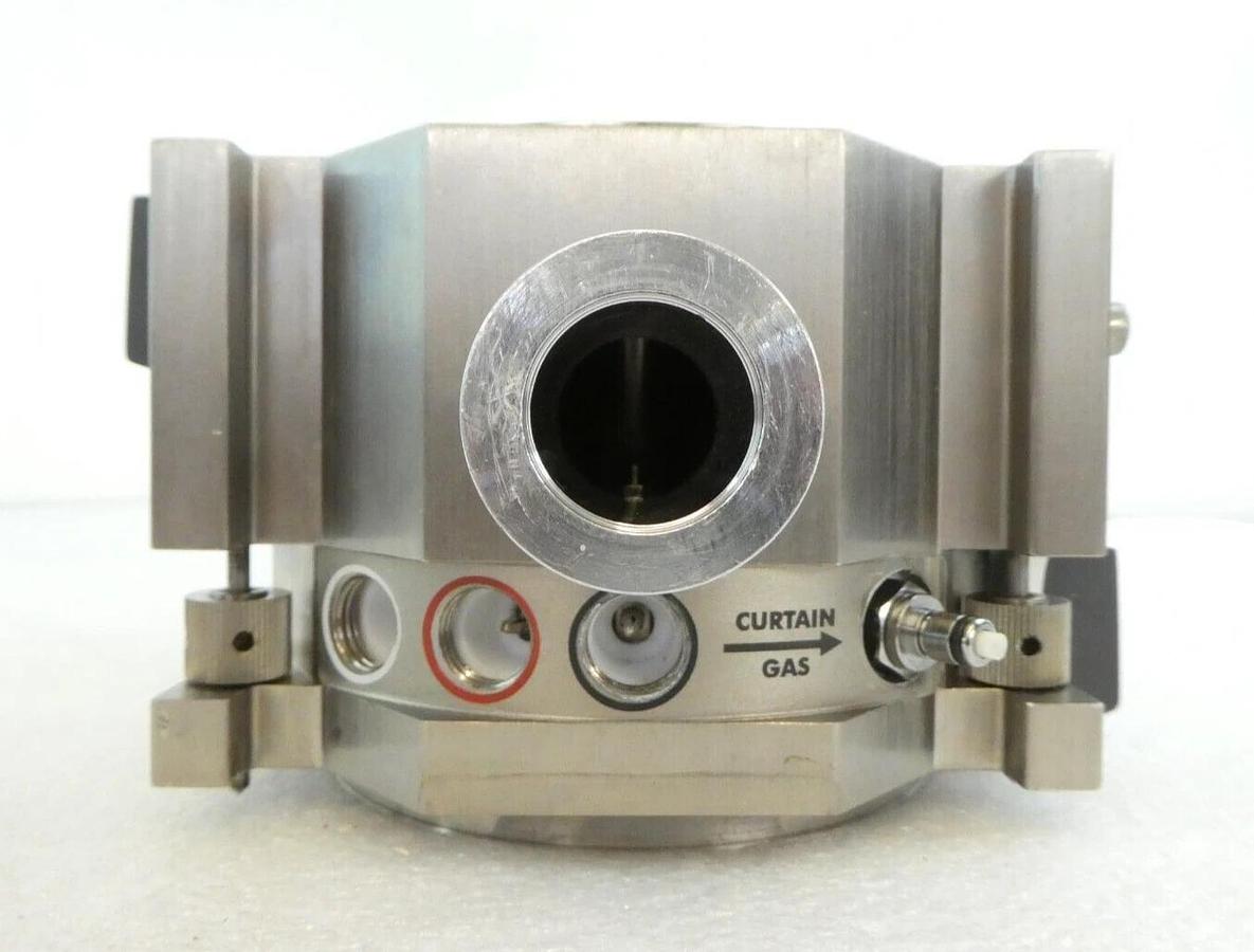 Used Waters EP00033 Xevo Q2 QTof Interface Curtain Plate Base Assembly Working