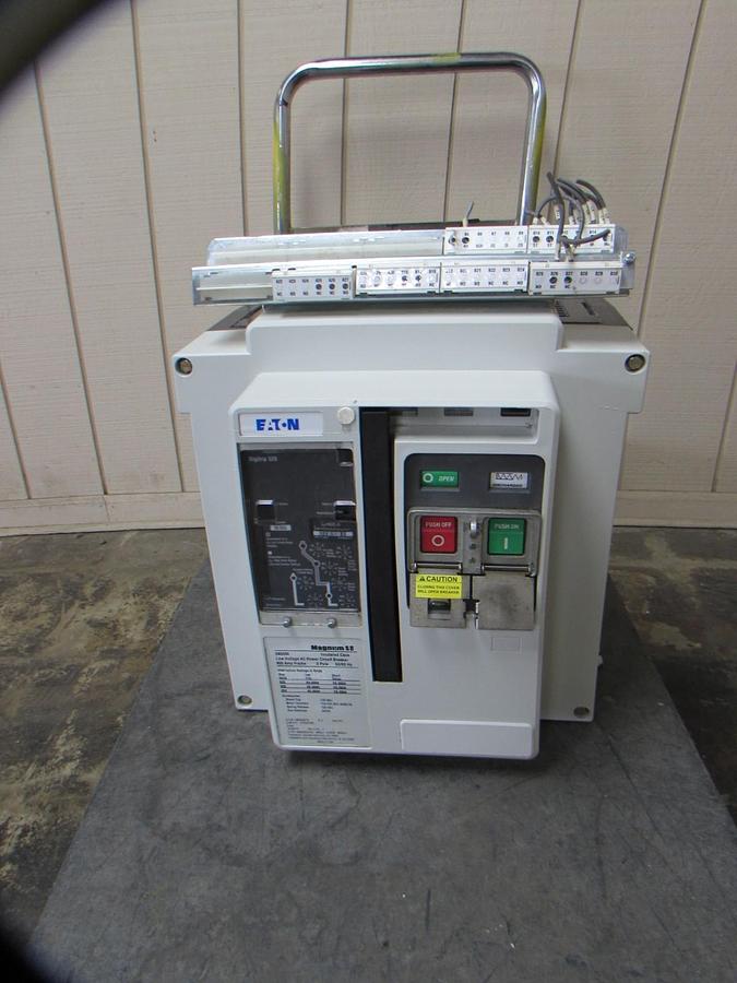 Used Eaton 83E9385 LDC 100k 600V 3-Pole Circuit Breaker LDC3600FK01P05Y17 Working