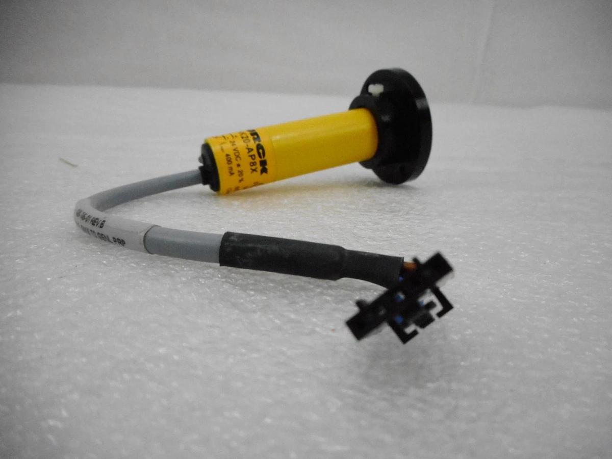 Used Turck FCS-K20-APX8 Air Flow Monitor ASM 1026-745-01 Lot of 8 Used