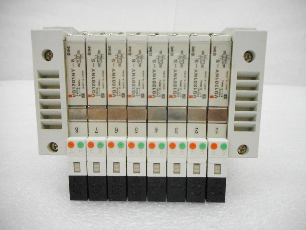 SMC VV5Q11-08-DAJ00902 8-Port Pneumatic Manifold ASM 50-125207A18 New