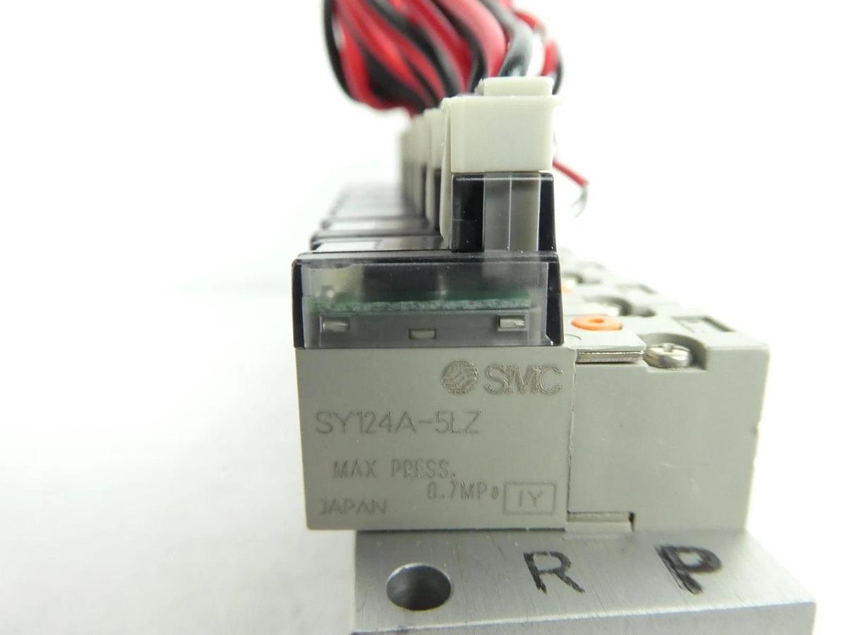 SMC US2141 8 Station Pneumatic Manifold ASM 4621304-0001 Lot of 7 New Surplus