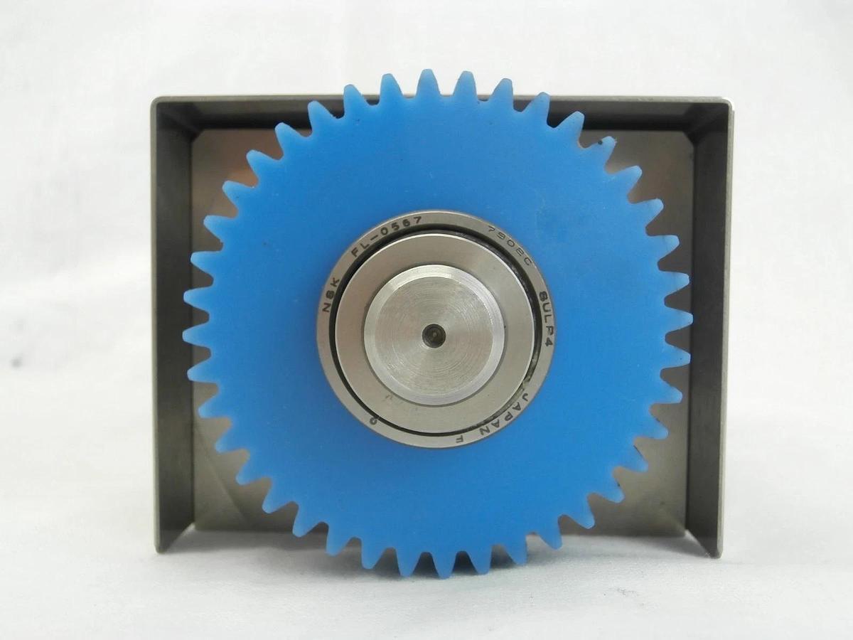 Used Yaskawa Electric SGMAH-A3BBA2S AC Servo Motor Gear Assembly Used Working