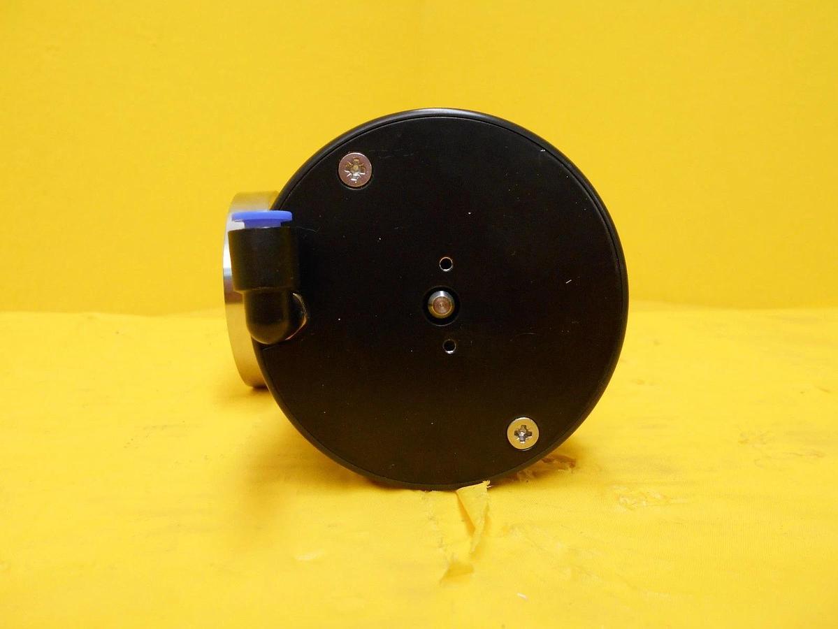 Used VAT 28332-GE11-0002 Pneumatic Right Angle Vacuum Valve UHV Used Working