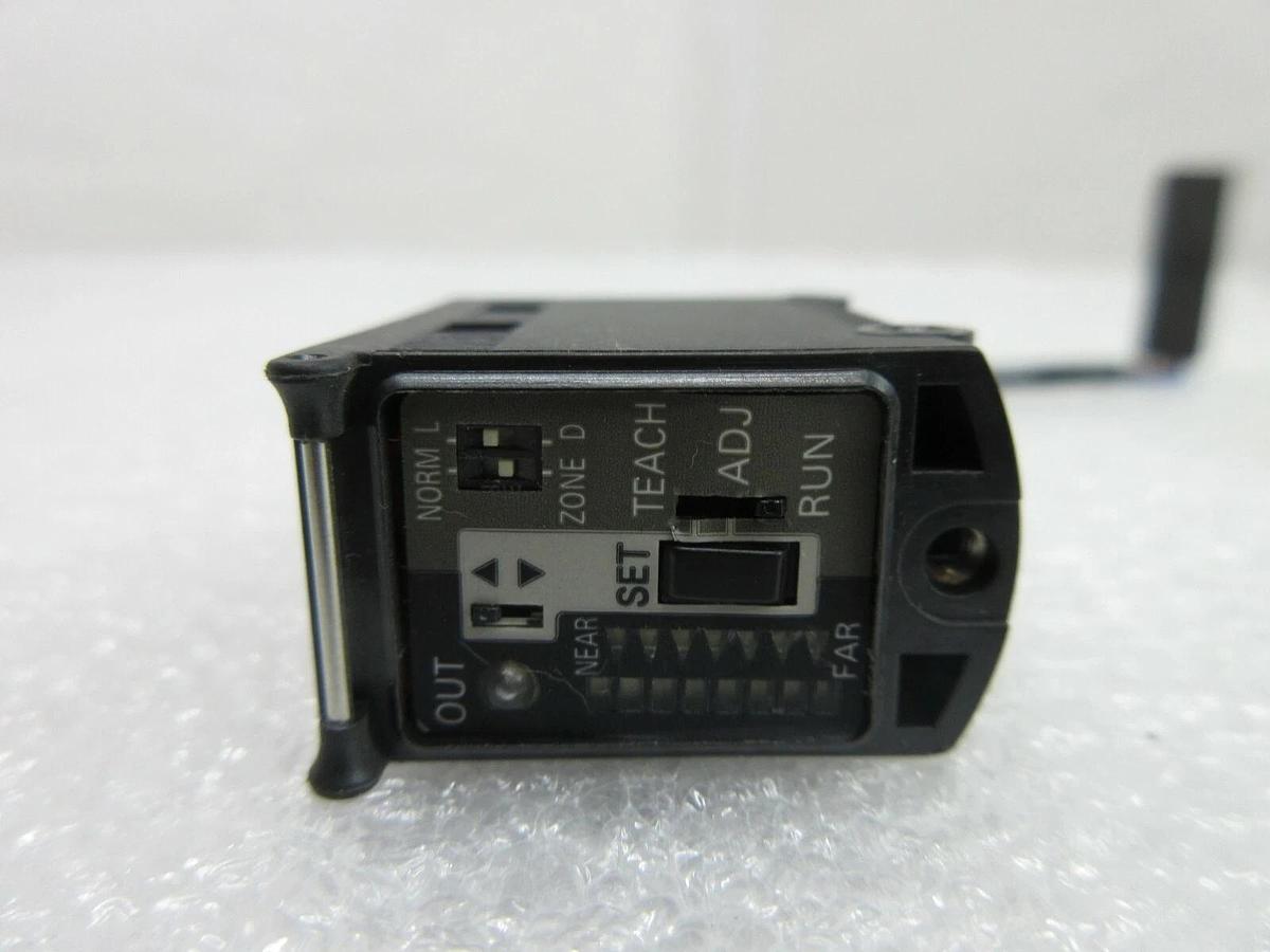 Used Omron E3G-L11 Distance-setting Photoelectric Sensor Reseller Lot of 4 Used