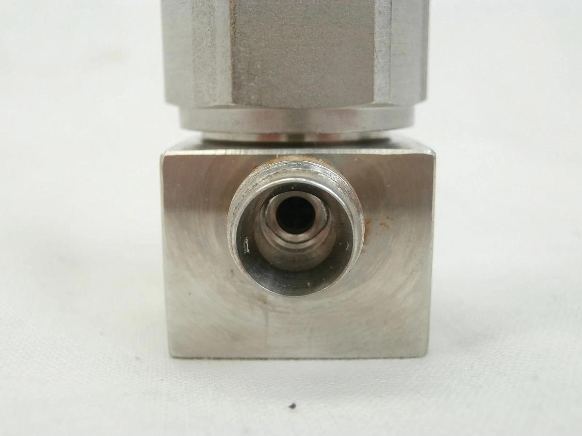 Used Swagelok SS-4BMG Metering Bellows Sealed Valve NUPRO Used Working