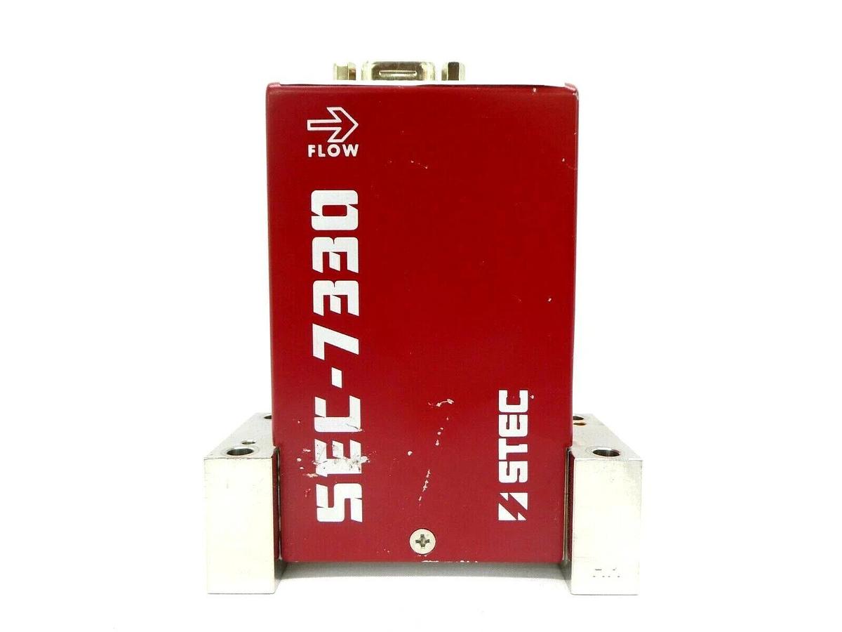 Used STEC SEC-7330M MFC Mass Flow Controller SEC-7330 200 CCM CHF3 Working Spare