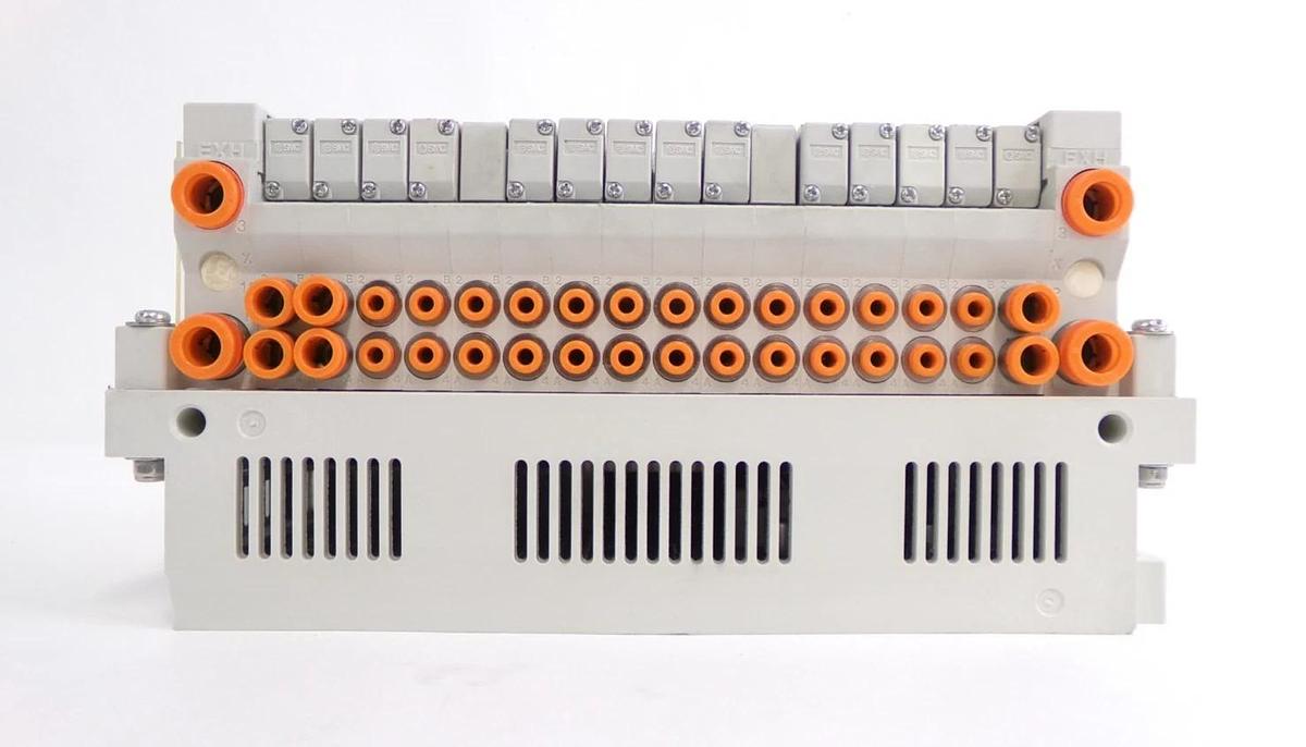 Used SMC VV5Q11-16-X1600V 16-Port Manifold EX420-SDN2 AMAT Lot of 2 Working