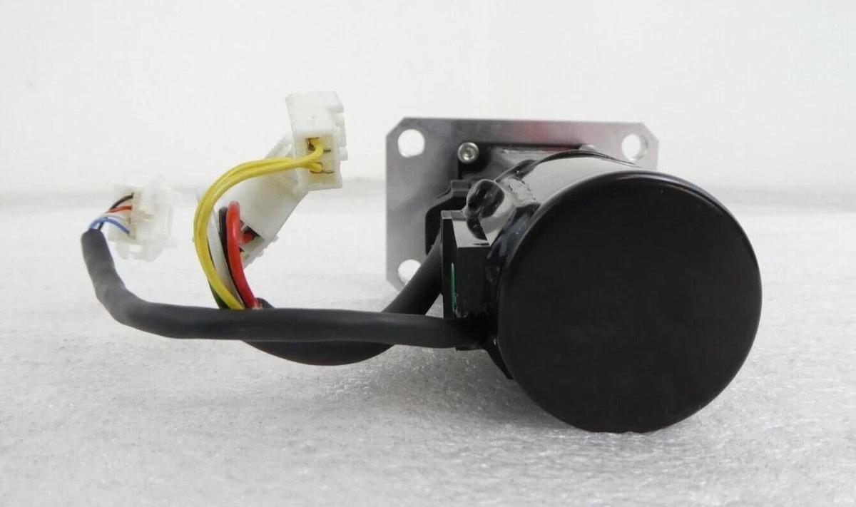 Used Sanyo Denki P50B03003ACL60 AC Servomotor BL Super P5 Nikon NSR-S205C Working