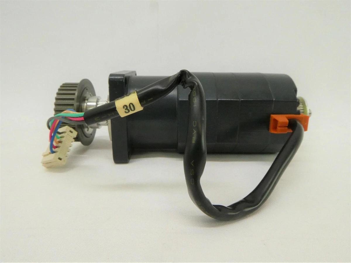 Used Harmonic Drive RP-11-250-5B Hi-T Drive Step Motor PH544-NB-C2 Nikon NSR Working