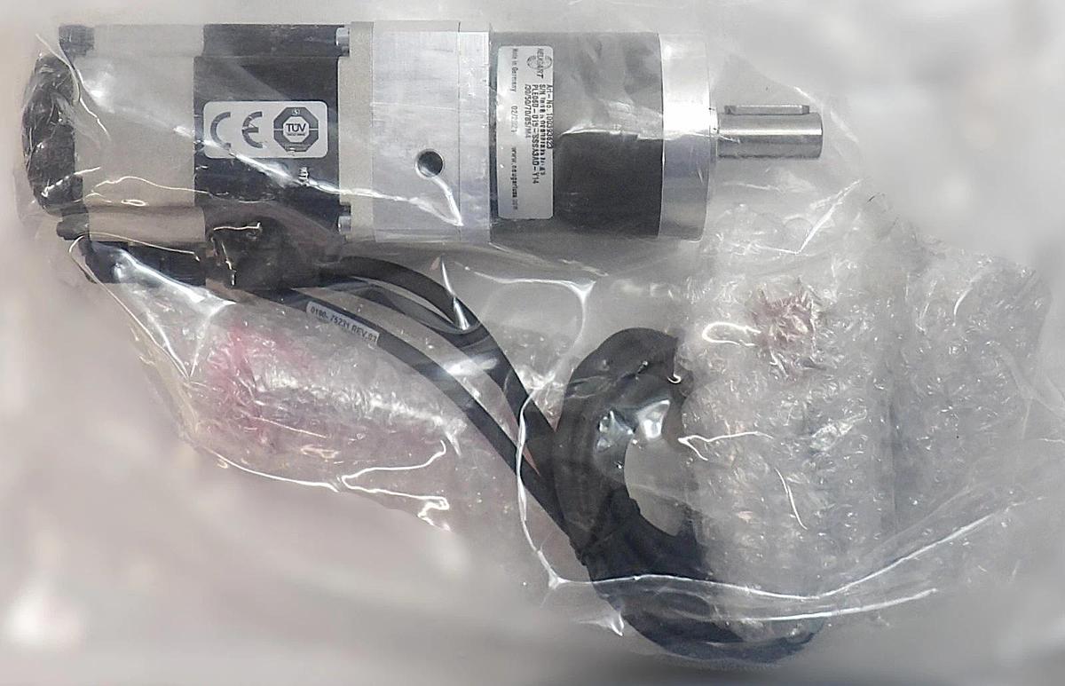 Sanyo Denki R2AA06020FCP00M AC Servo Motor W/Gearhead Sanmotion R New Surplus