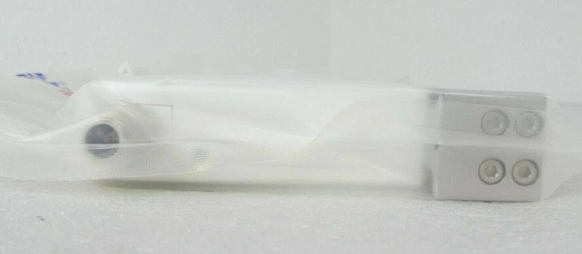 Fujikin FCSP8102D-4CW2-F40F10 Flow Control System P8100D TEL 015-021928-1 New