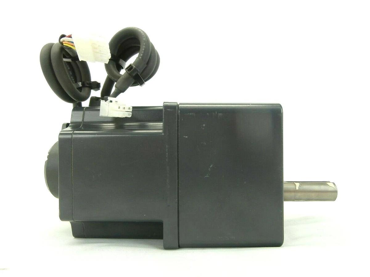 Used Oriental Motor BXM6400-B1 Brushless DC Motor with Gear Head 6GH5K-D1 Spare