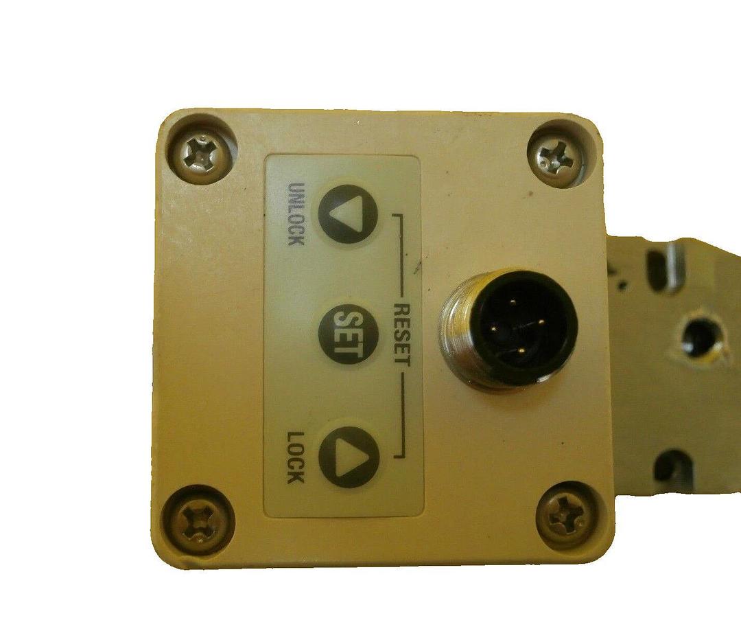 Used AMAT Applied Materials 0021-78095 Manifold w/SMC ITV2001-31N3N4-X95 Cu Working