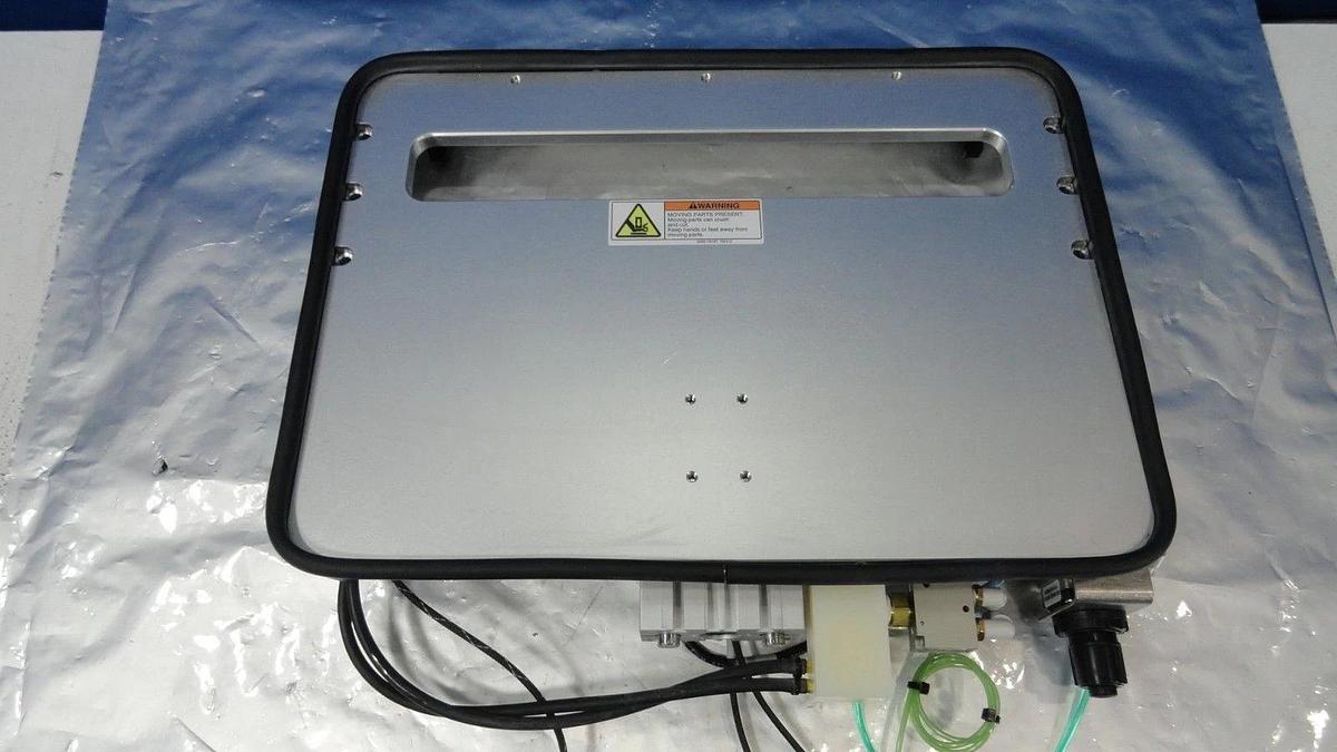 Used AMAT Applied Materials 0010-22876 Door Assy 300mm MD SWLL 0040-03795-002 Used