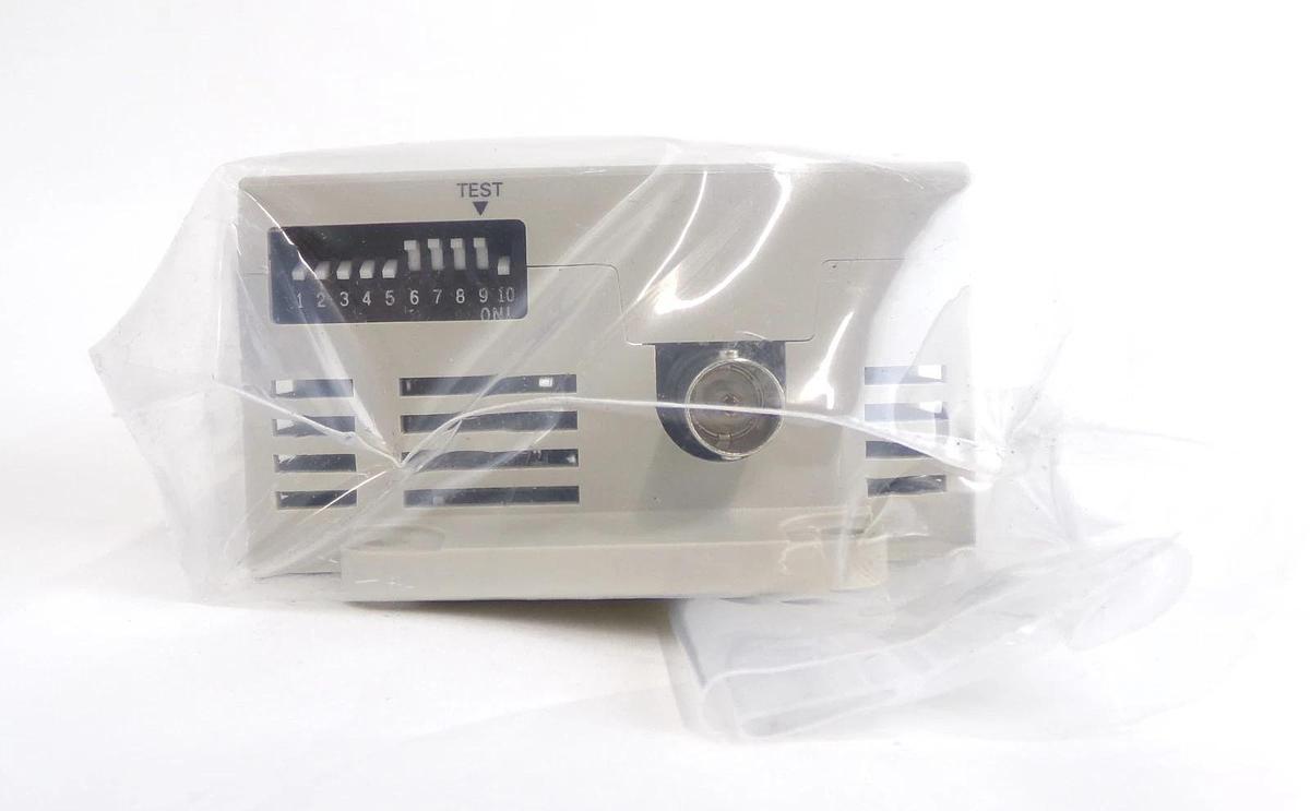 Omron V640-HAM11-V4-1 Amplifier Unit Assembly V640 Series New