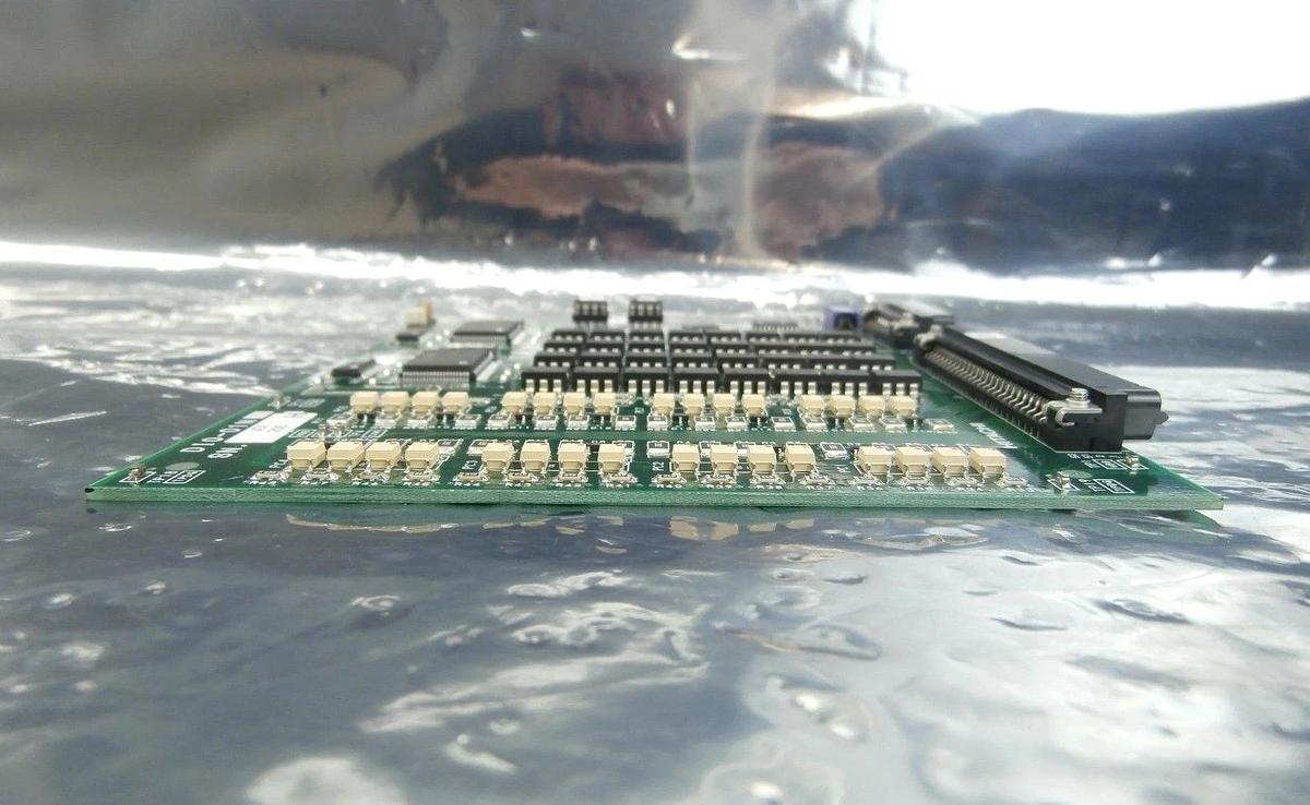 Used Hitachi DIO-01N Digital I/O Board PCB Card M-712E Shallow Trench Etcher Working