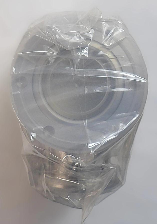 VAT 28432-GE11-BTY1 UHV Angle Valve Series 28.4 AMAT New Surplus
