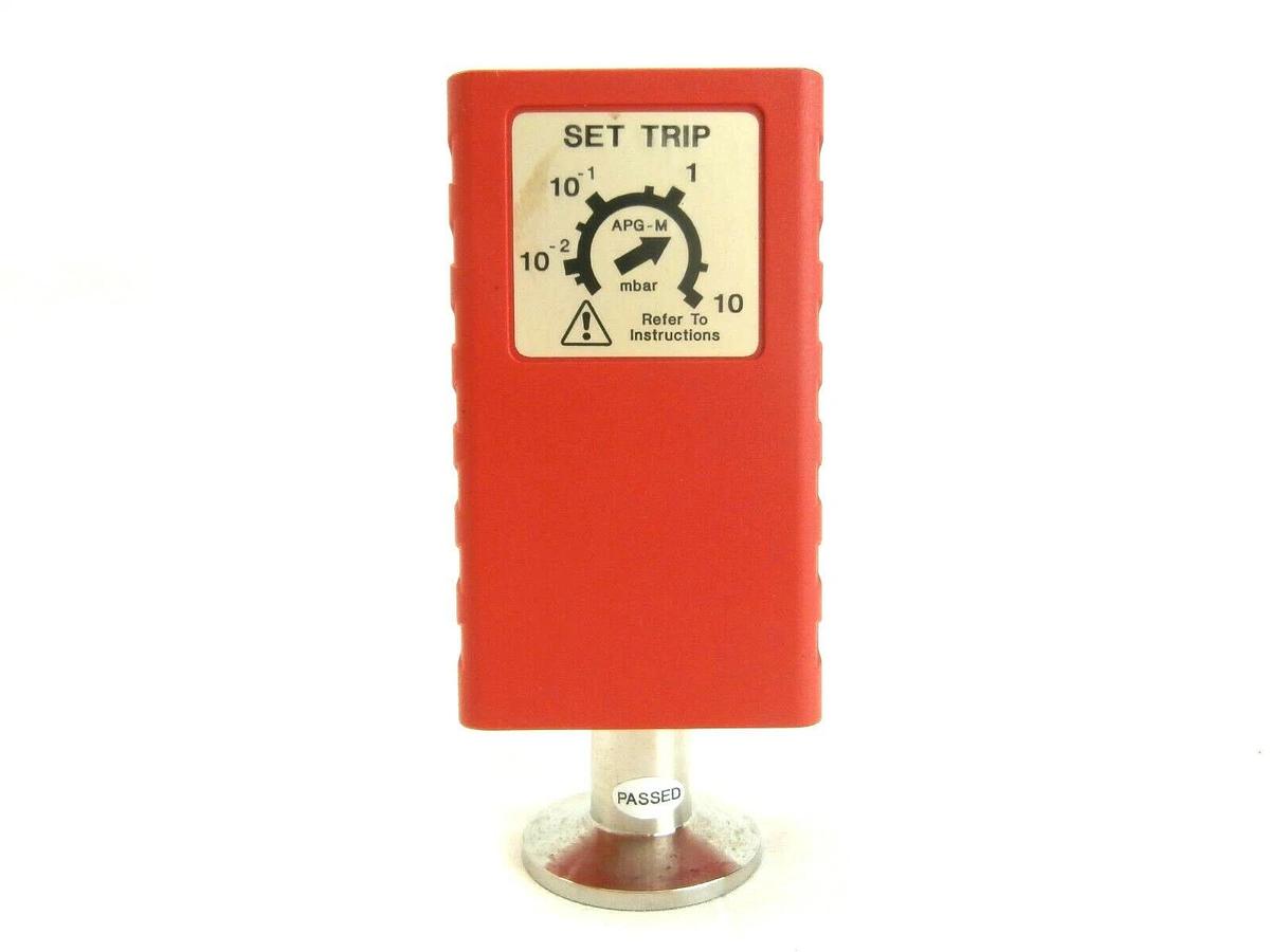 Used Edwards D02172000 Active Pirani Vacuum Gauge APG-M-NW25 ST/ST Used
