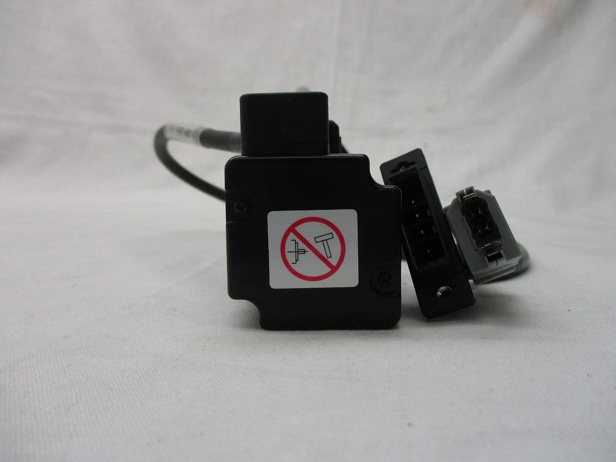 Used Yaskawa SGMAS-A5ABA-TE11 AC Servo Motor TEL Tokyo Electron Lithius Used Working